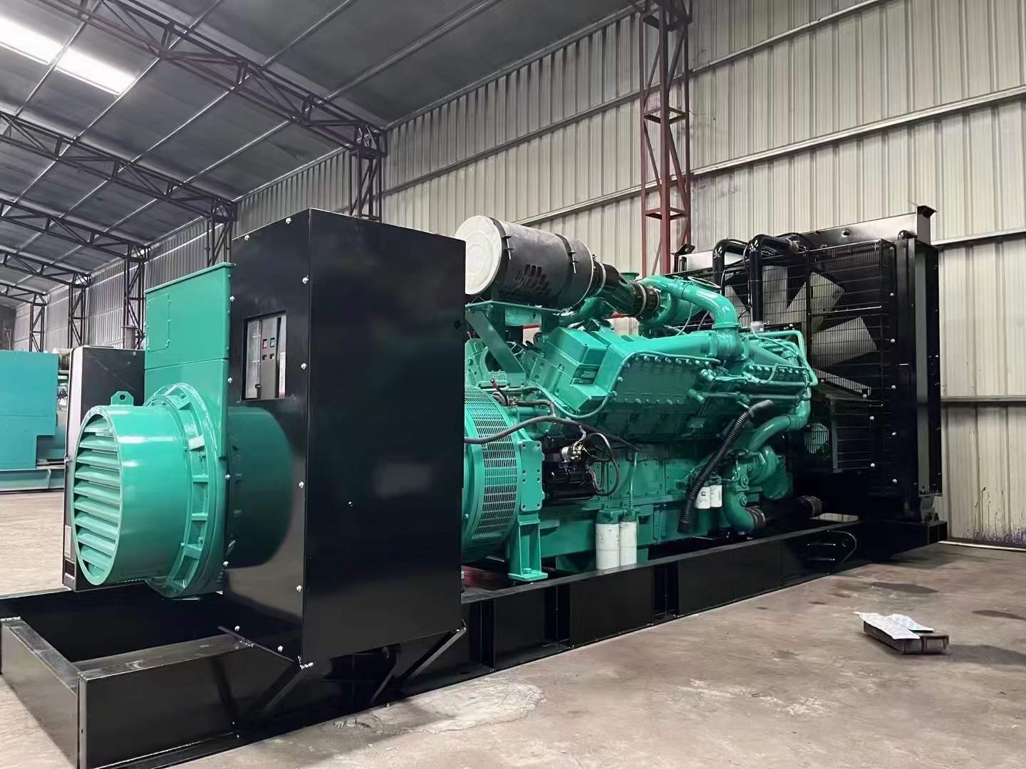 乐山如何降低 800kW 柴油发电机输出电流的波动？