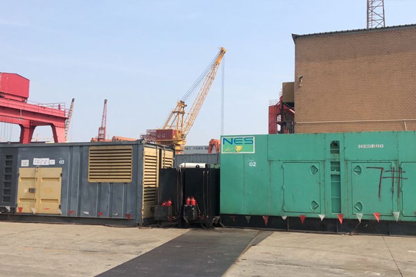 乐山发电机出租空气滤清器的清洁频率是多少？