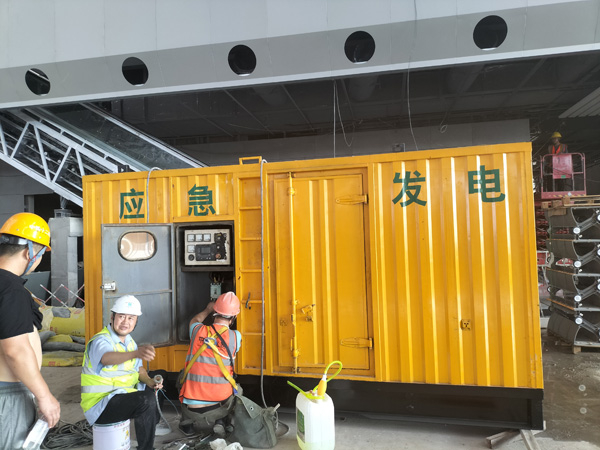 乐山怎样判断空气滤清器是否需要更换？